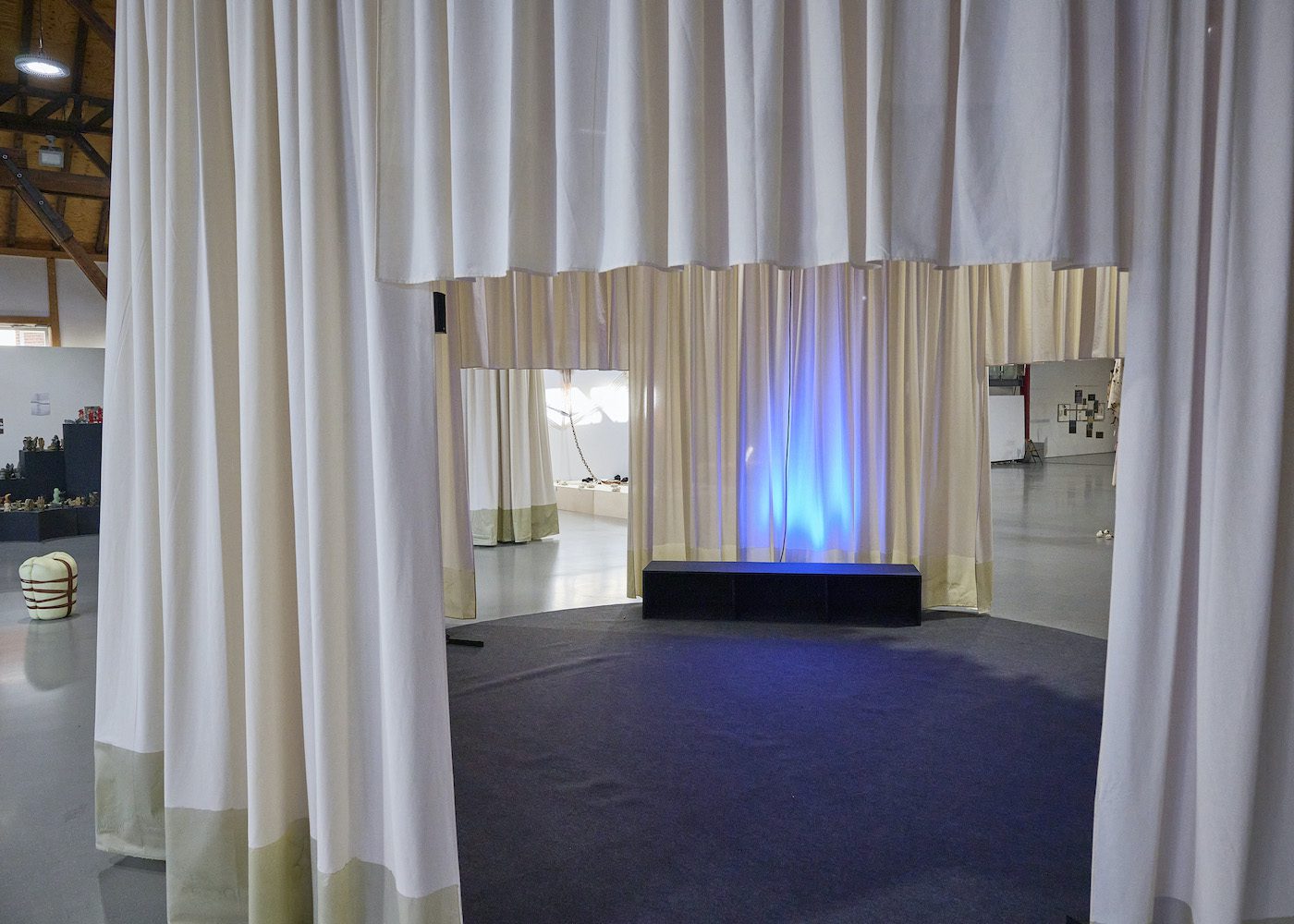 Lamin Fofana, I’m your question, 2019, Sound. 15. Triennial Kleinplastik Fellbach, 2022, Photo: Peter Hartung