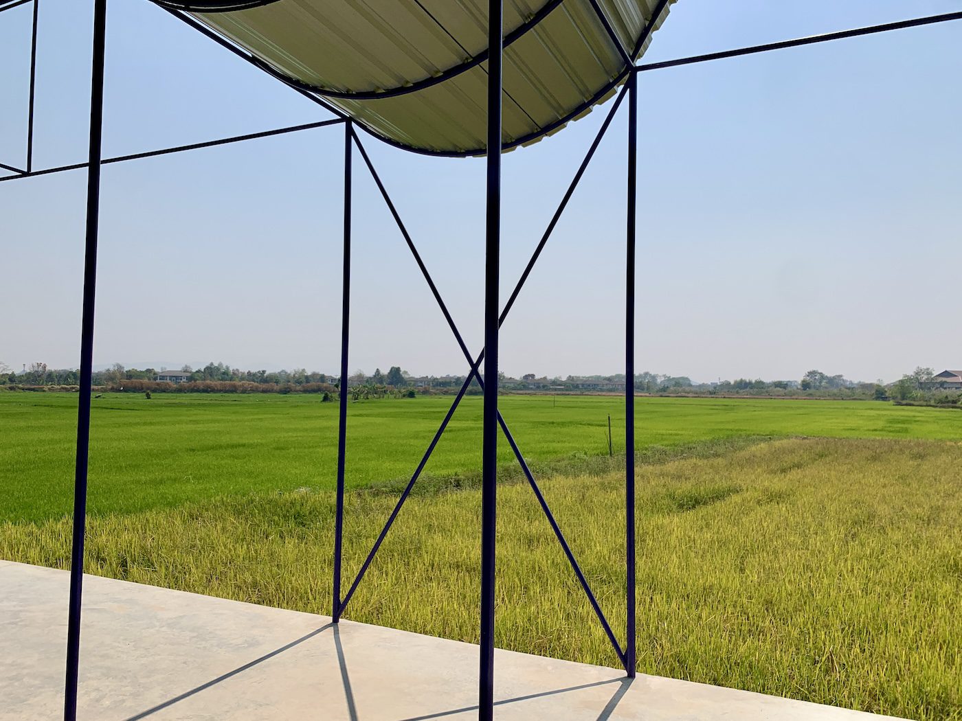all(zone) / Rachaporn Choochuey, Between Roof &amp; Floor, 2023. The design draws inspiration from greenhouses and also references the ration of the Kimbell Art Museum, designed by Louis I. Khan.  Photo: C&amp;