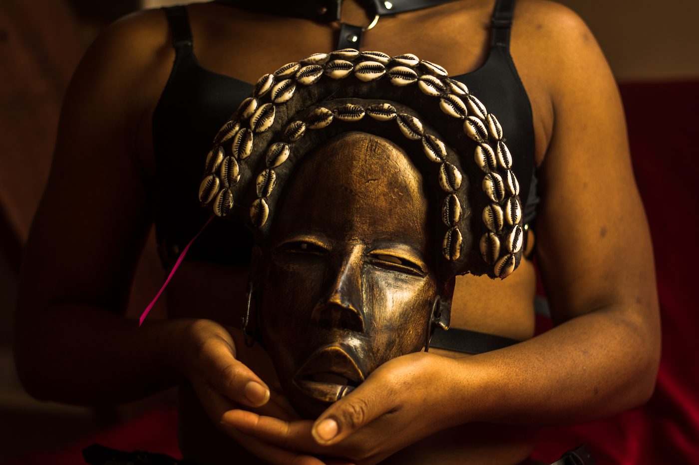 Adéọlá Naomi Adérè̩mí: I Am Afro Greek - Contemporary And