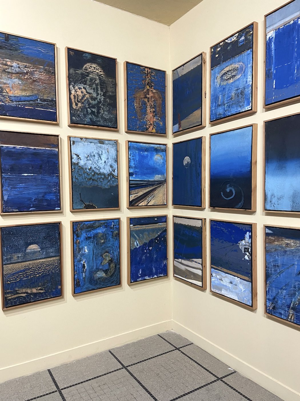 Arébénor Basséne, Méditez-rat-n’est rien, at Ancien Palais de Justice. Installation View of 15th Dakar Biennale. Photo: Khady | Senegalese Twisted.