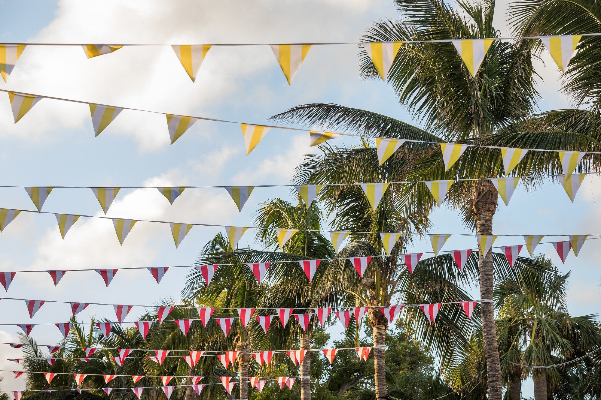 En Plein Air – Group Show