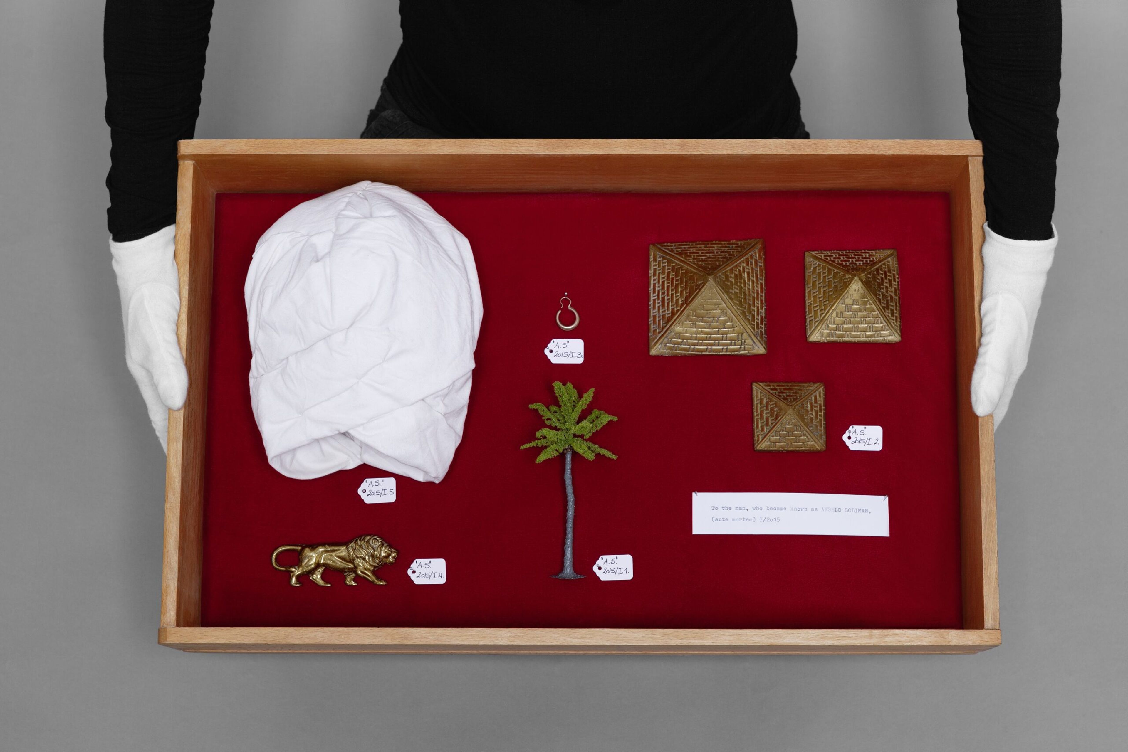 Belinda Kazeem-Kamiński, In Remembrance to the Man, who Became Known As Angelo Soliman, (Ante Mortem) I and (Post Mortem) II, 2015. © Belinda Kazeem-Kamiński