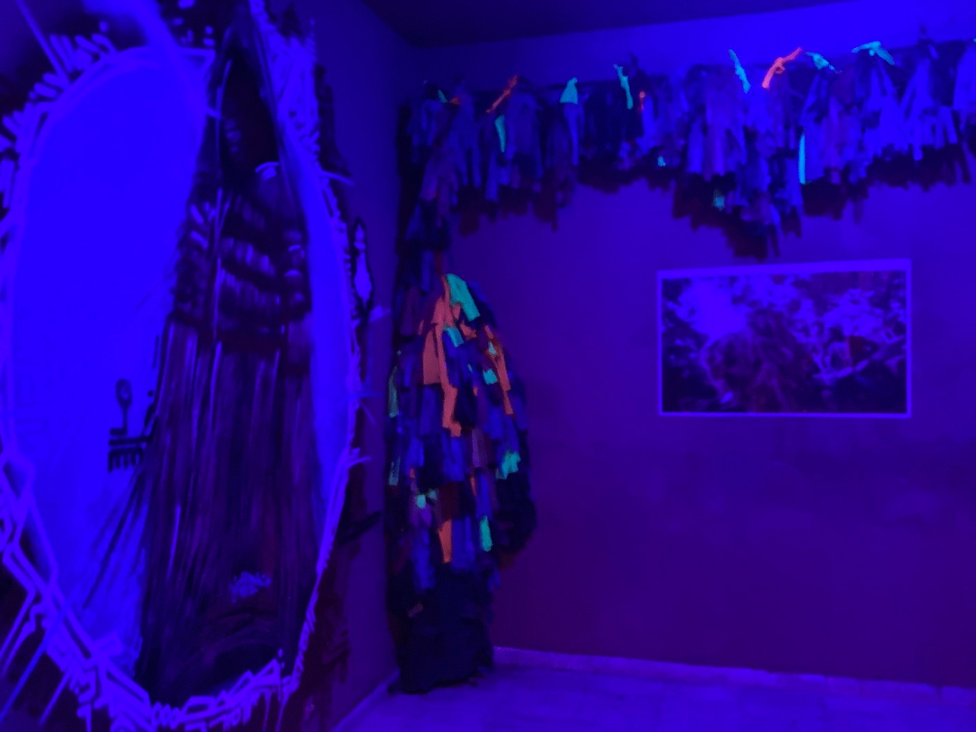 A project by Nyabinghi Lab co-produced by HAU Hebbel am Ufer, Kunstraum Kreuzberg/Bethanien, Nyabinghi Lab, KENU – LAB’Oratoire des Imaginaires and Chimurenga.
Funded by the TURN2 Fund of the German Federal Cultural Foundation and the Federal Government Commissioner for Culture and the Media. Photo: Jean Baptiste Joire.