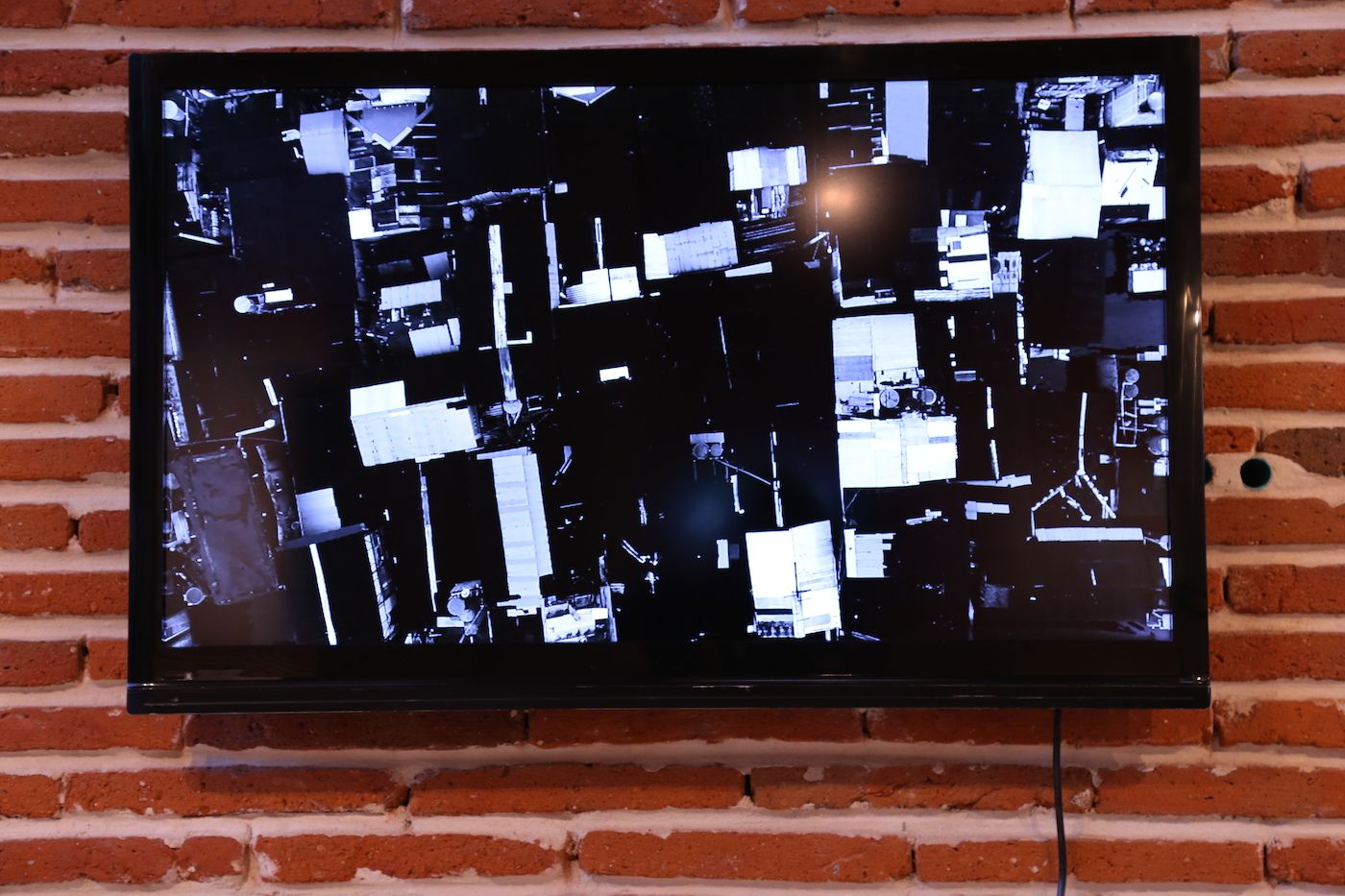 Plu Con Pla [David Quiñones, Fernanda Tenorio, Harold Tenorio, Jair Angulo, Jhon Cortés, Juan Mindinero, Kevin Cortés, Lina Macuase, Luis Quiñones], No más velorios, 2016.