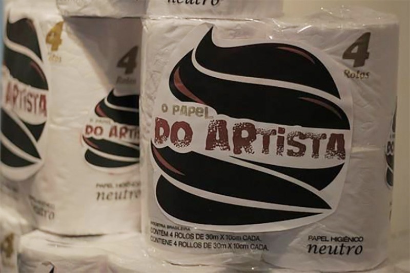 Arte Negra Parede Branca