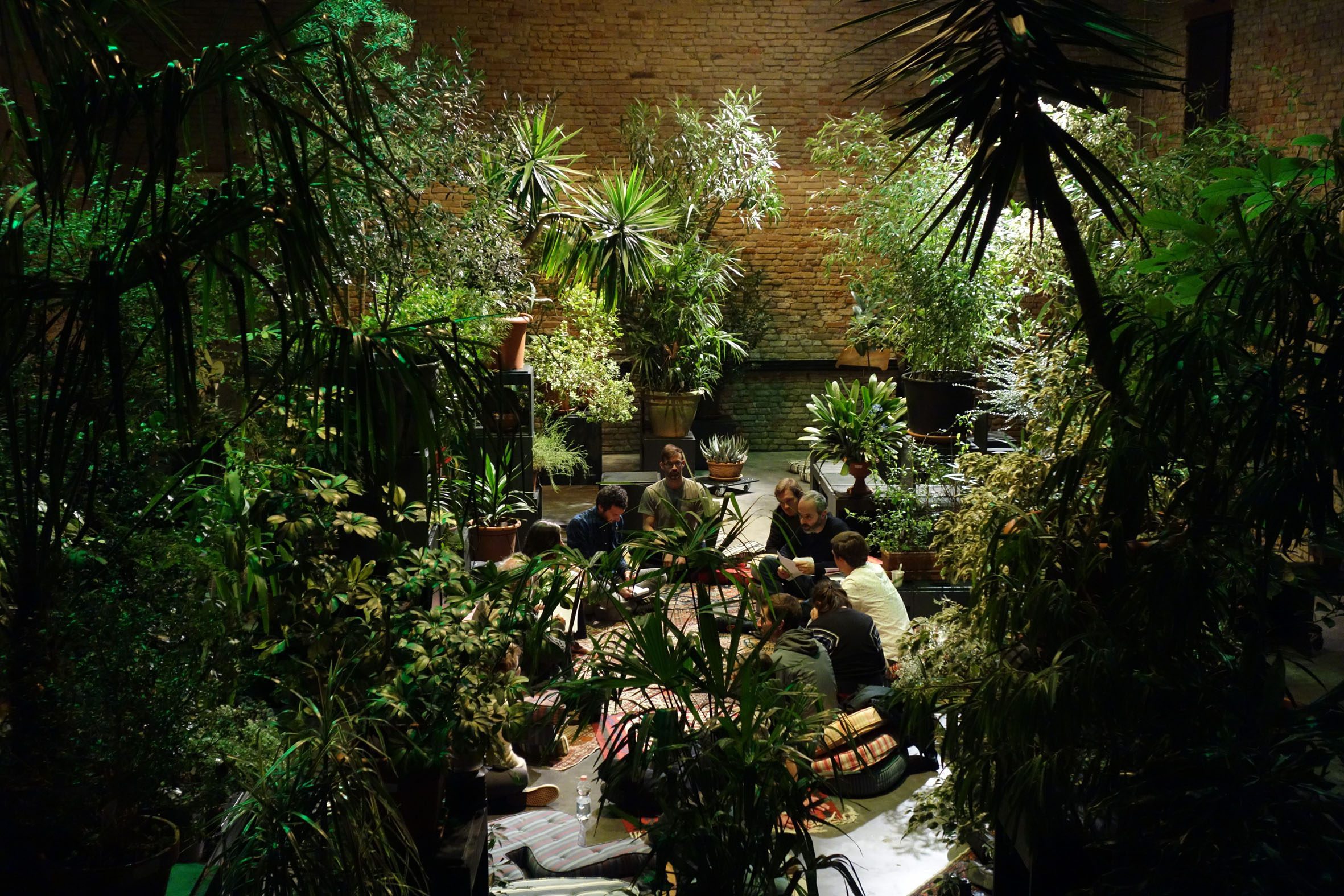 Welcome to the former West – Mental maps and decolonial perspectives on the here and now