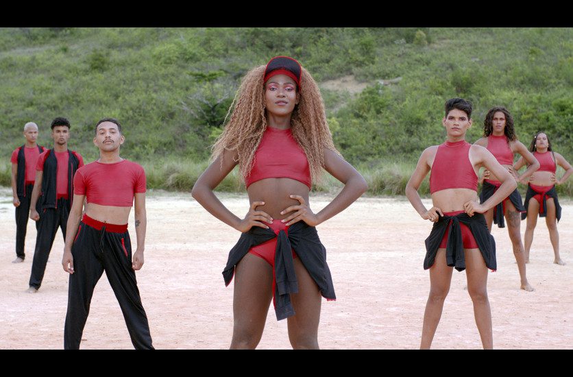 Bárbara Wagner & Benjamin de Burca: Swinguerra