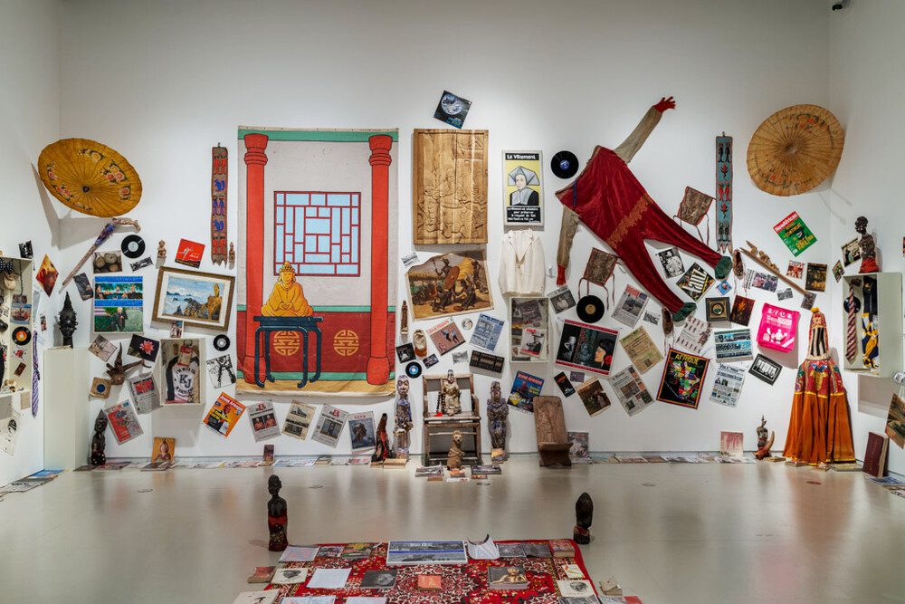 Talking Mirrors – Group Show