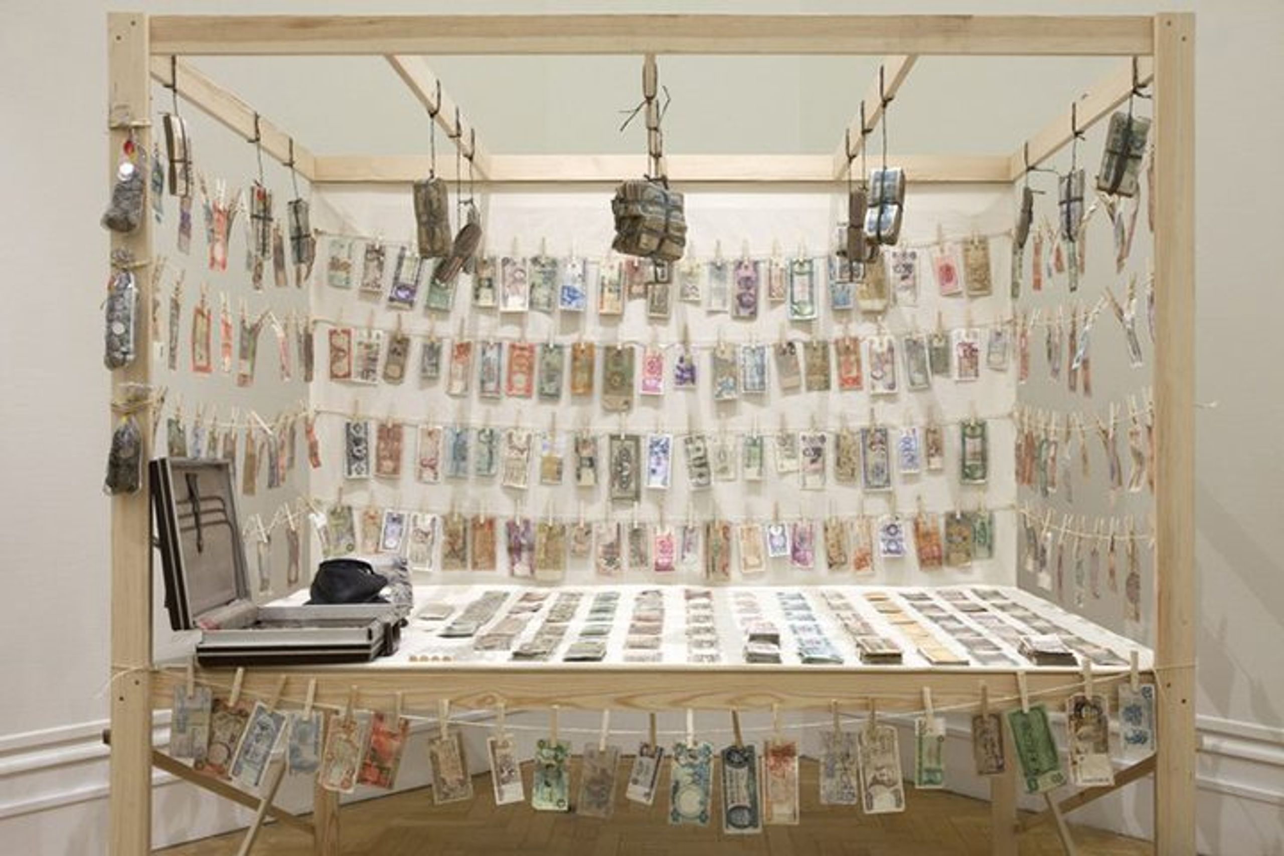 Meschac Gaba: Bank or Economy