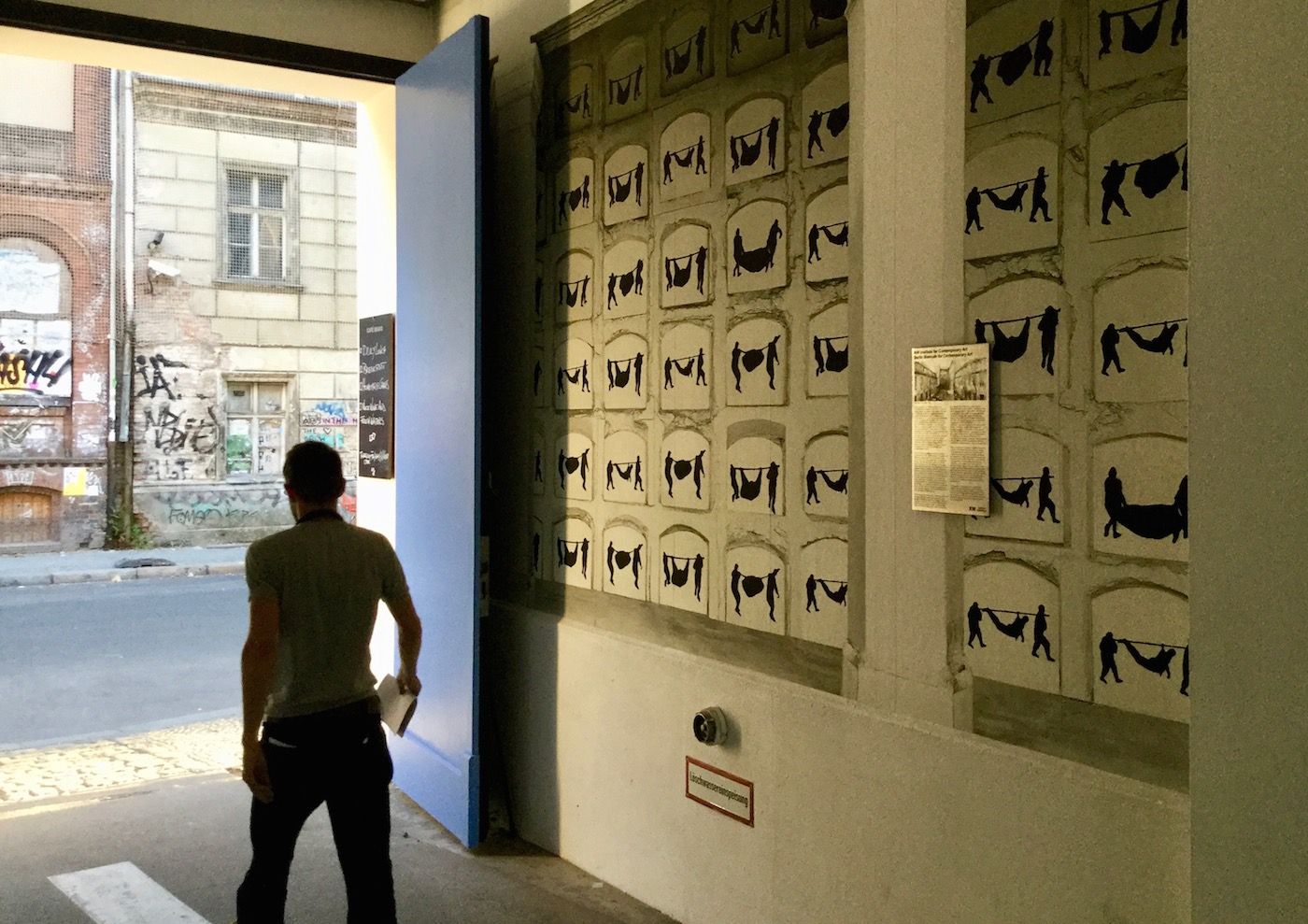 Beatriz González, Columbarios, from the series Los Cargueros, 2007-2008.