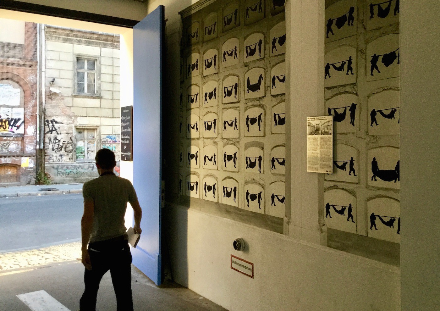 Beatriz González, Columbarios, from the series Los Cargueros, 2007-2008.