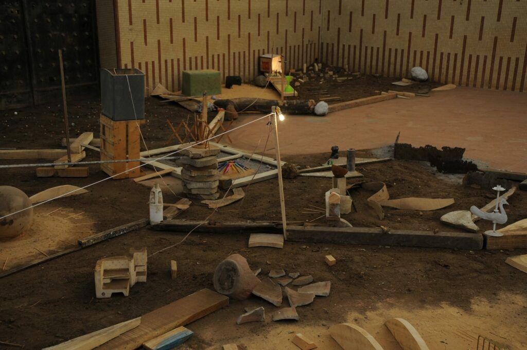 Youssef Limoud, maqam, installation view, Dakar Biennale 2016, courtesy of the artist