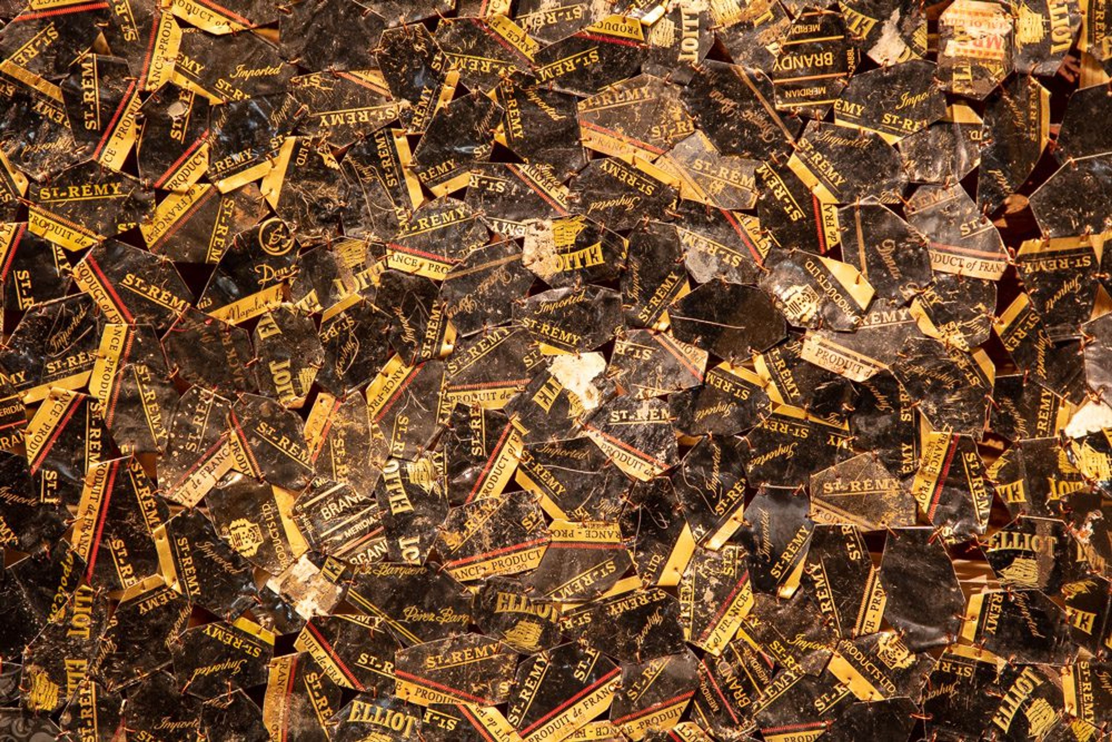El Anatsui, Installation view of En quête de liberté, 2021 at Le centre des monuments nationaux as part of Africa2020 Season. Courtesy of Africa2020