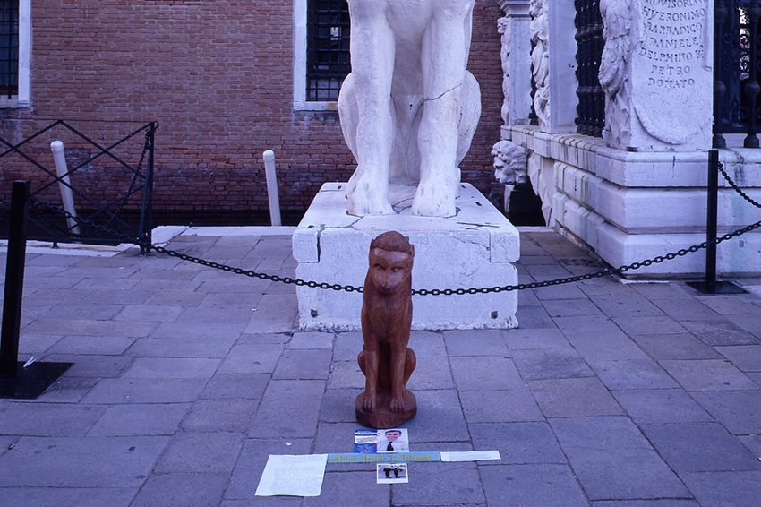 Inverted Space, an artistic project by Georges Adéagbo