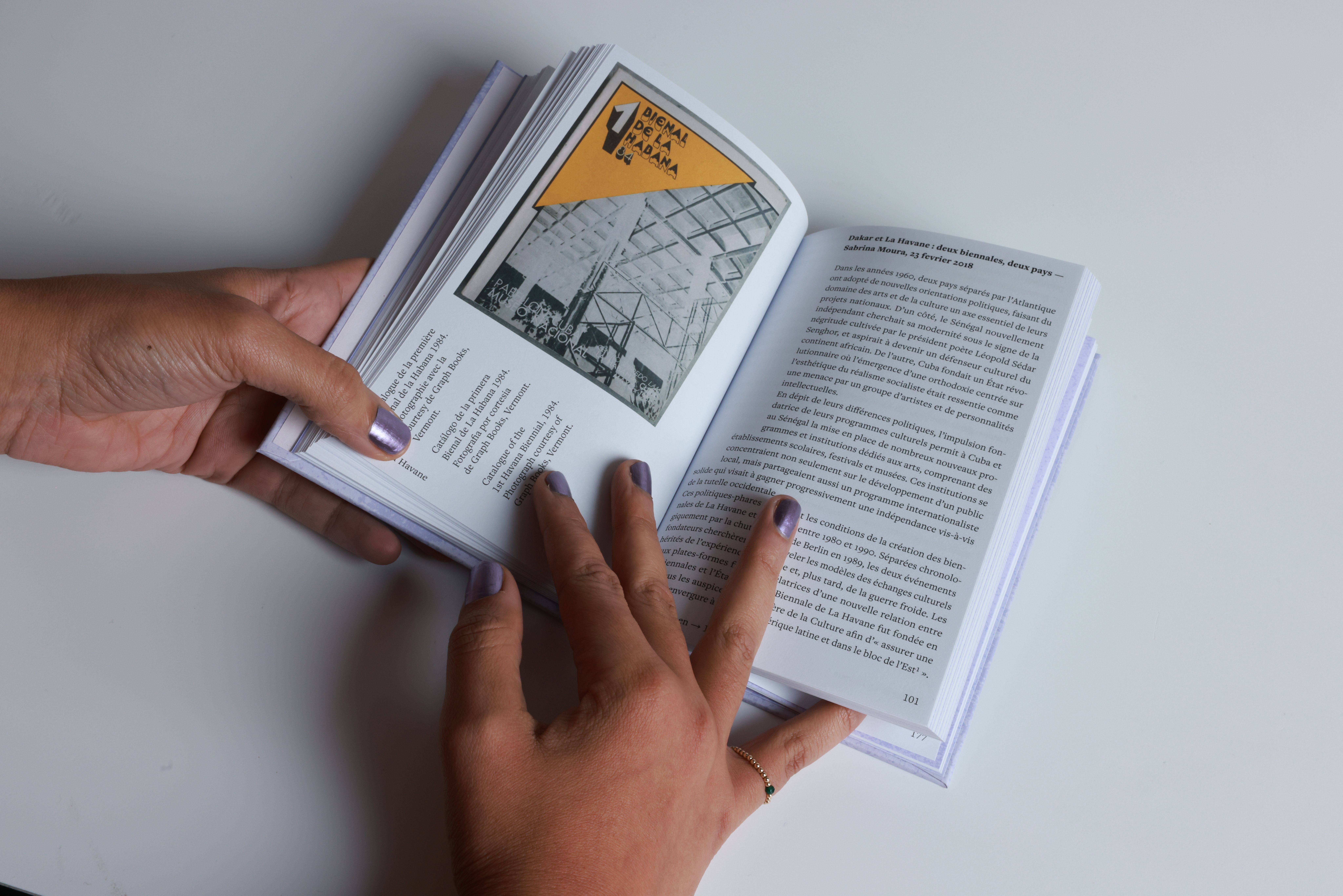 All that it holds. Tout ce qu’elle renferme. Tudo o que ela abarca. Todo lo que ella alberga.