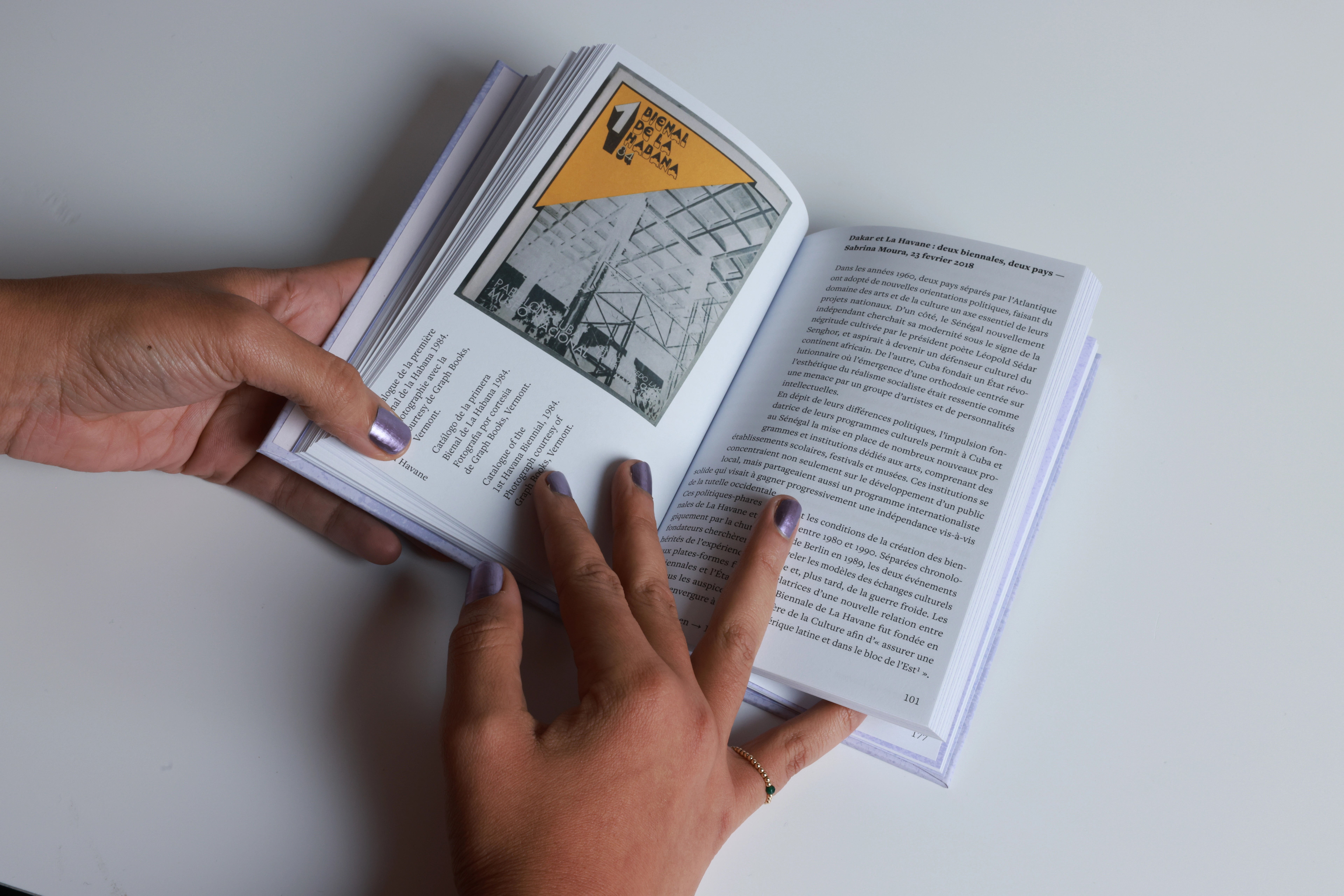 All that it holds. Tout ce qu’elle renferme. Tudo o que ela abarca. Todo lo que ella alberga.