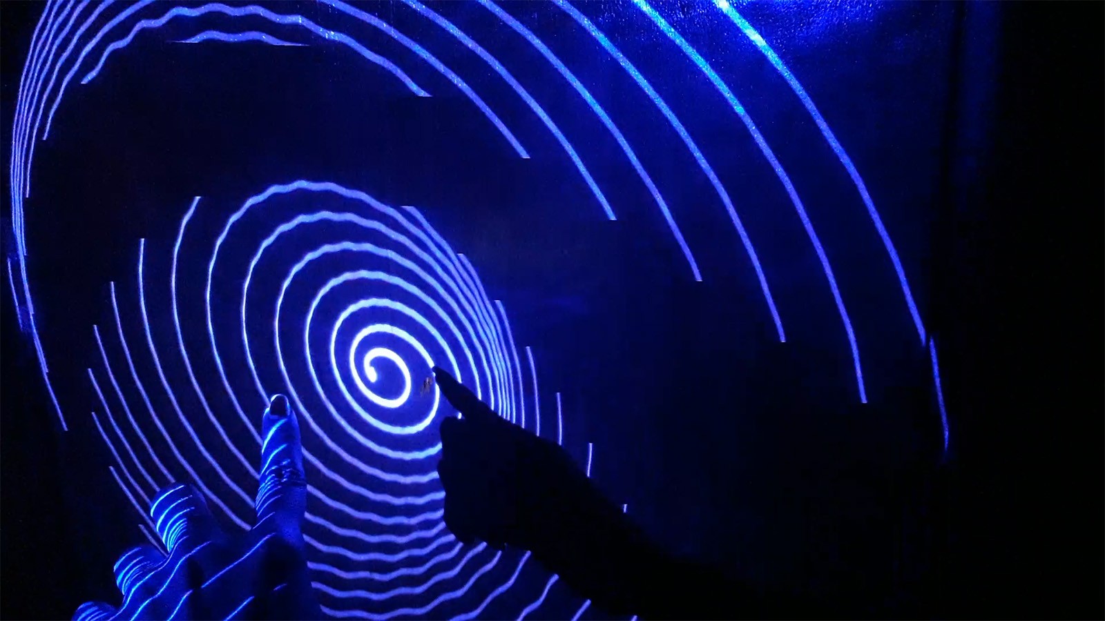 Glitches in the Sound and Thought of biarritzzz