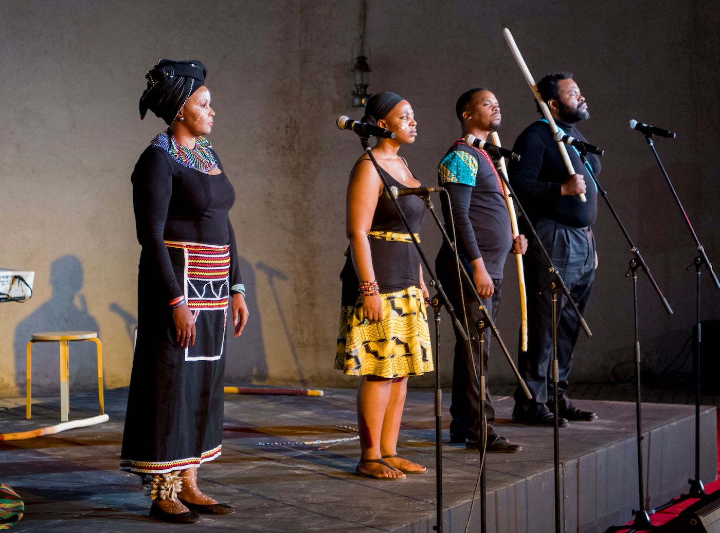 Tsohle – A revolting mass,performance by Neo Muyanga (composer and musician), Al Hamdan Bin Mousa Courtyard, Al Mureijah Square, 2018. Image courtesy of Sharjah Art Foundation.