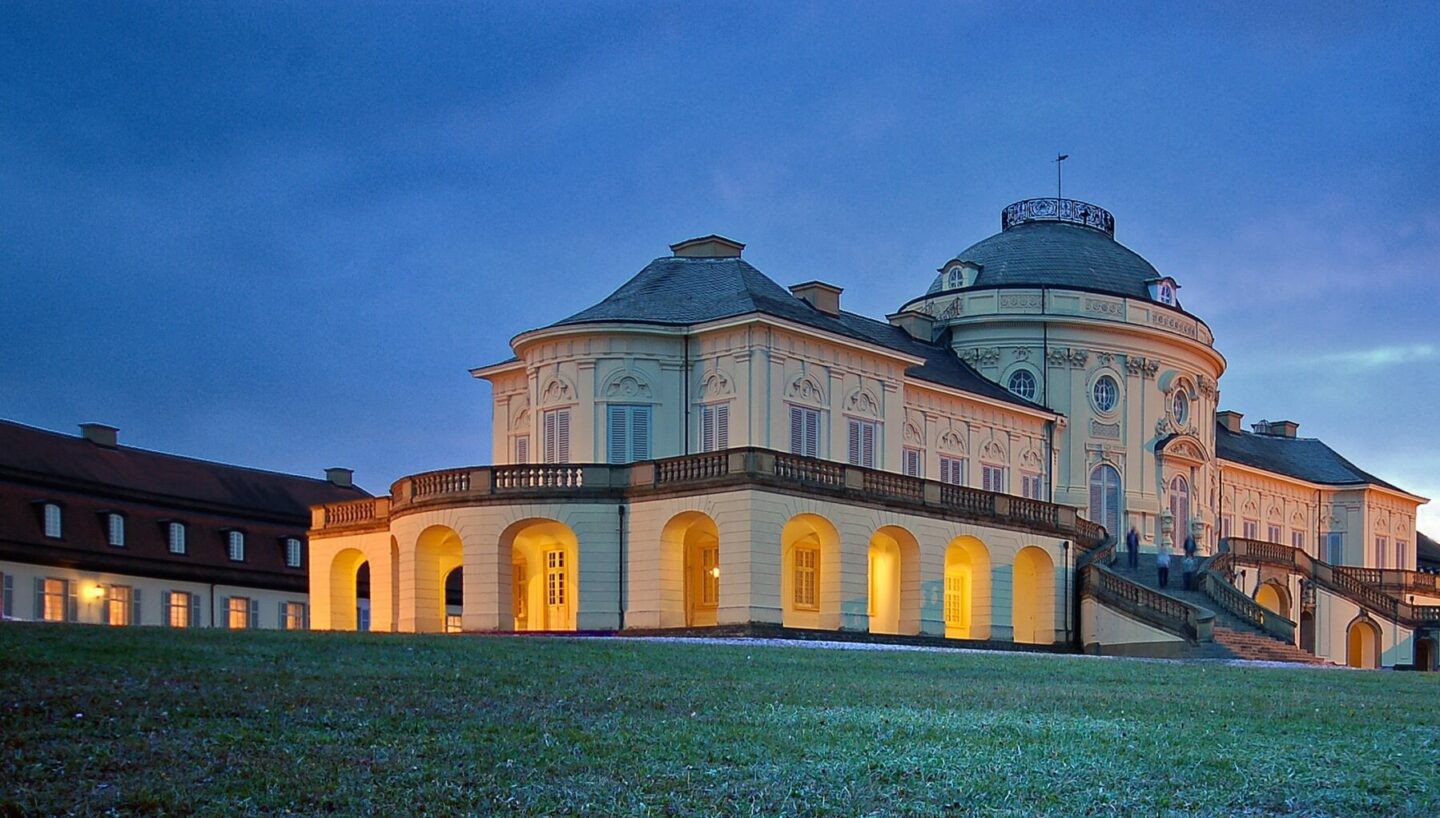 Artist-in-residence-program