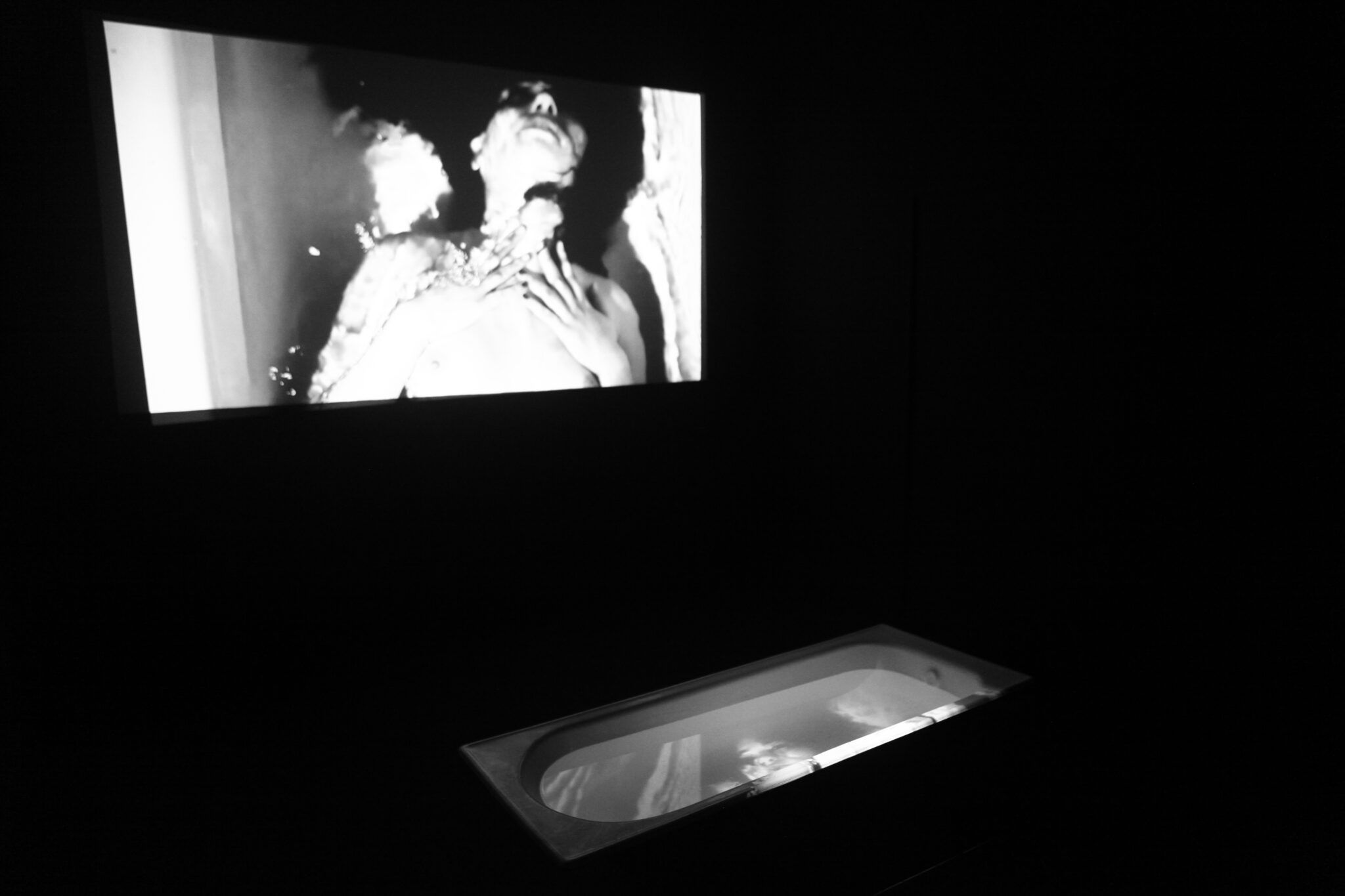 Amine Oulmakki, OXYGENE, Video installation project, 10’56 », 2015. Courtesy of the artist.
