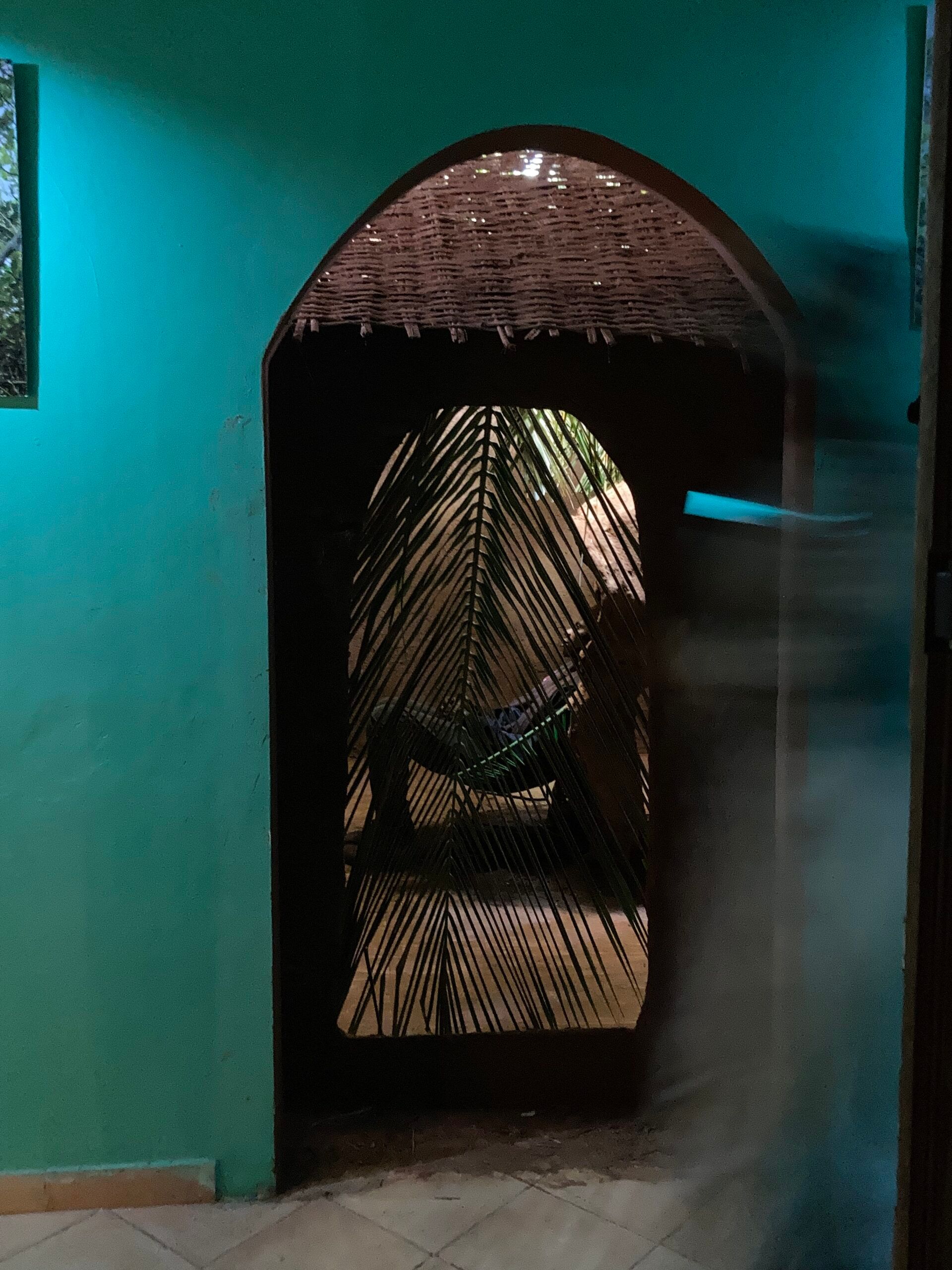 A project by Nyabinghi Lab co-produced by HAU Hebbel am Ufer, Kunstraum Kreuzberg/Bethanien, Nyabinghi Lab, KENU – LAB’Oratoire des Imaginaires and Chimurenga.
Funded by the TURN2 Fund of the German Federal Cultural Foundation and the Federal Government Commissioner for Culture and the Media. Photo:  Jean Baptiste Joire.