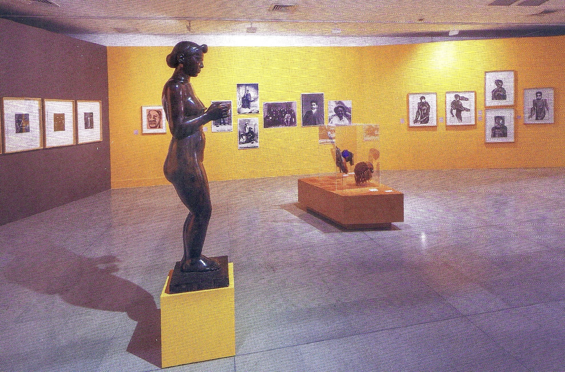 View from the exhibition, copied from the exhibition catalogue for ¡Mandinga sea!, Museum of Antioquia, 2013.