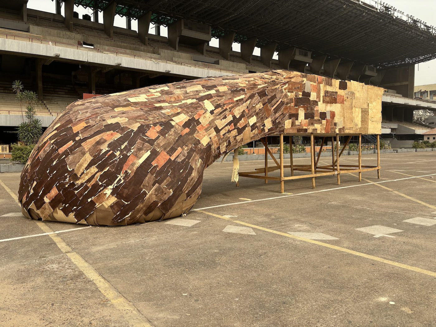 Henrique Oliveira, Island, 2024. Installation view of Lagos Biennale 2024 at Tafawa Balewa Square. Photo: Sinazo Chiya