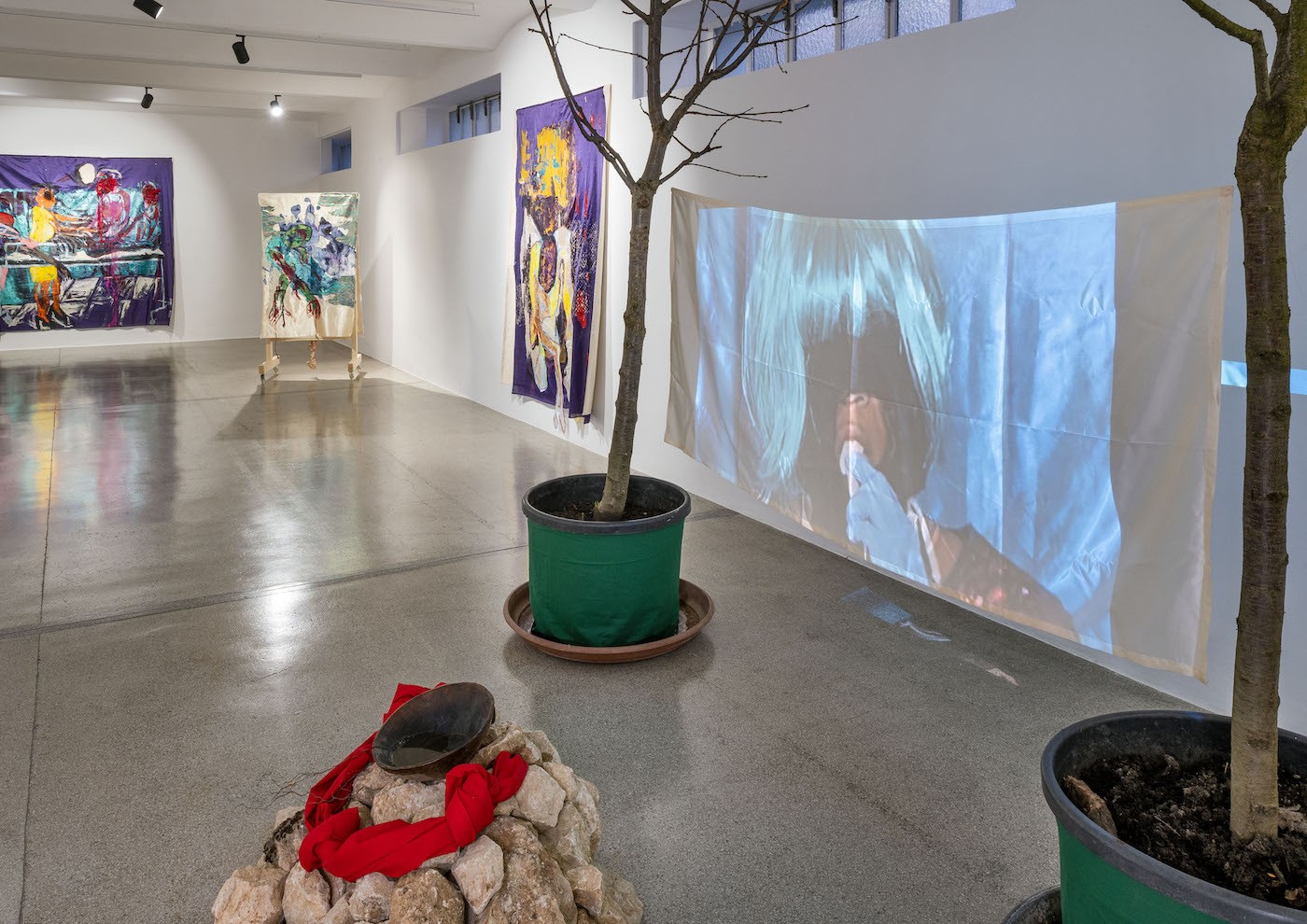 Kresiah Mukwazhi, Kirawa, installation view, Secession 2023, photo: Iris Ranzinger.