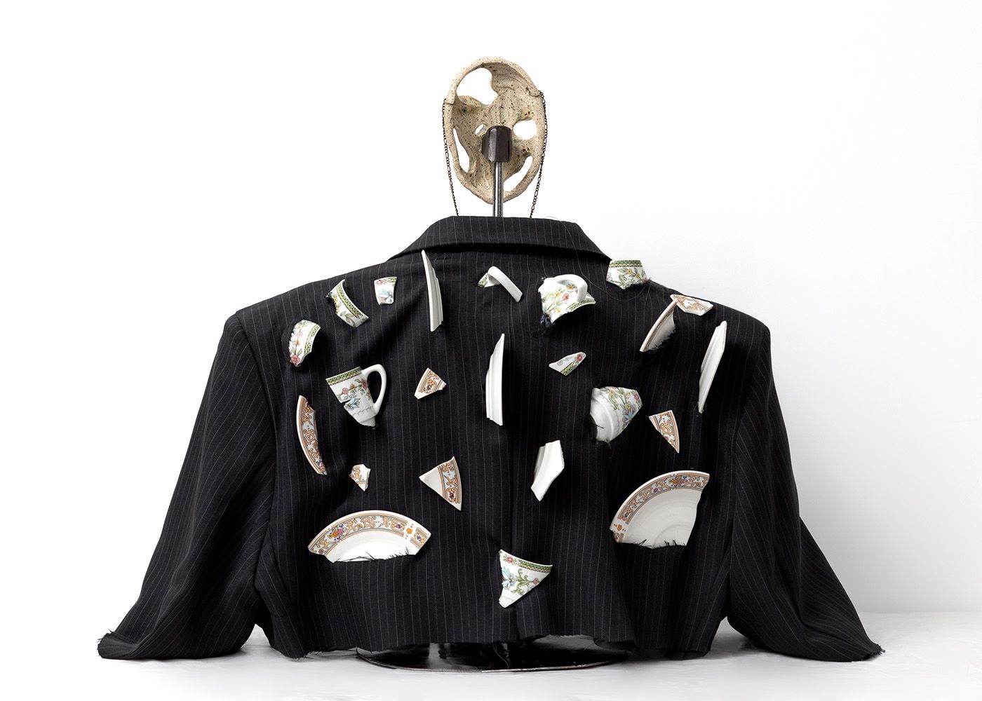 Back view of Miragem (2023), Caroline Ricca Lee. Courtesy of the artist.