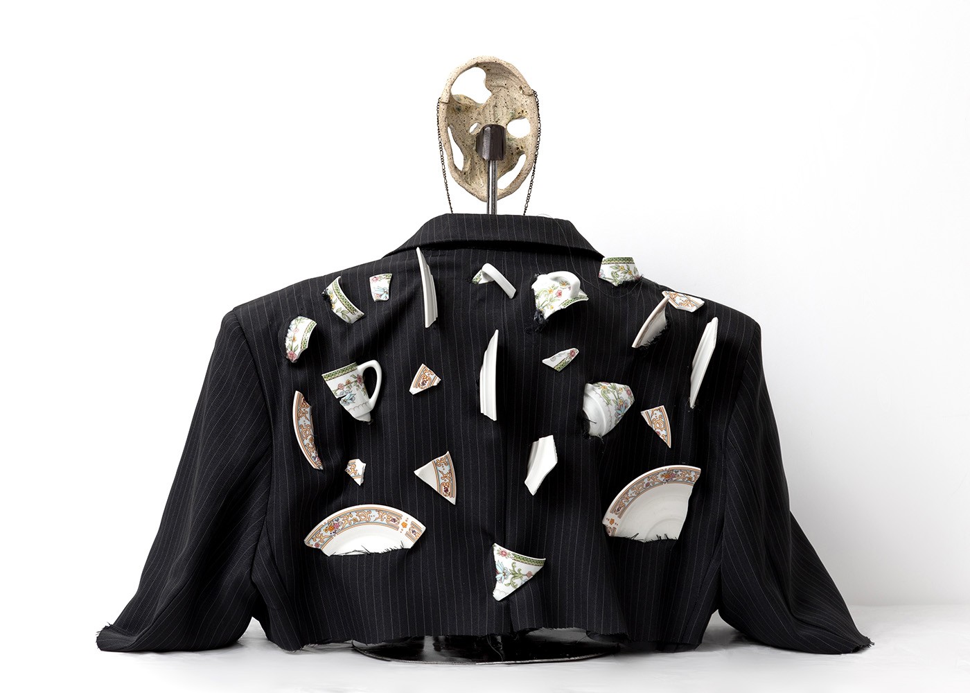 Back view of Miragem (2023), Caroline Ricca Lee. Courtesy of the artist.