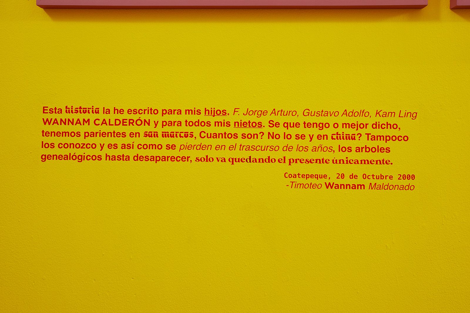 Martín Wannam “Bailando en mi Legado y Brillantina” (Dancing in my Legacy and Brilliantine), photo installation at the Spain Cultural Center in the context of the 23rd Paiz Art Biennial, 2023. Photo: Byron Mármol. Courtesy of the Paiz Foundation.