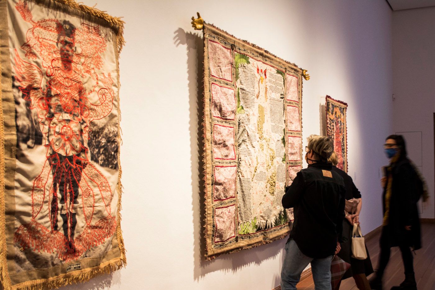 Cian Dayrit, different tapestries. 11th Berlin Biennale, Martin-Gropius-Bau Berlin.