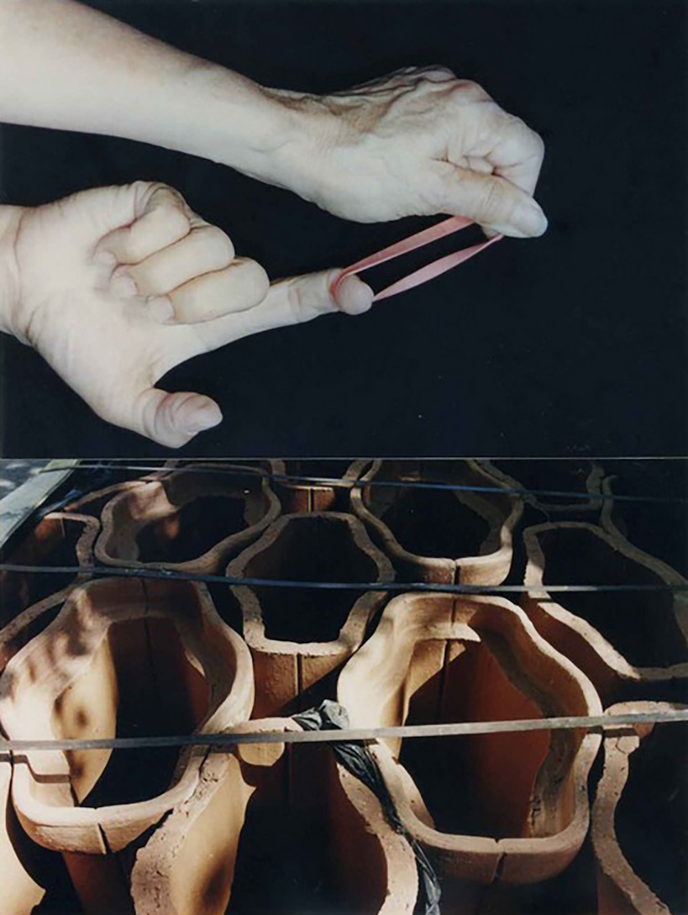 Gladys Triana, Elastic Material, 2002. Digital photography. Courtesy of Catálogo de fotógrafas cubanas.