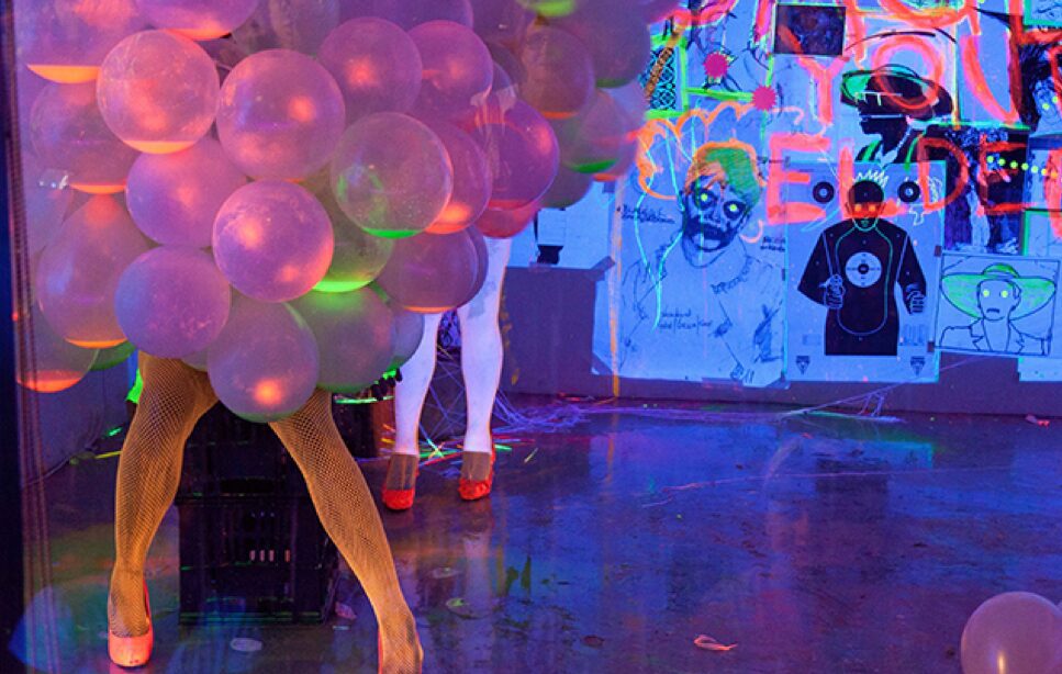 Counting the years, numbering the artists - Contemporary And