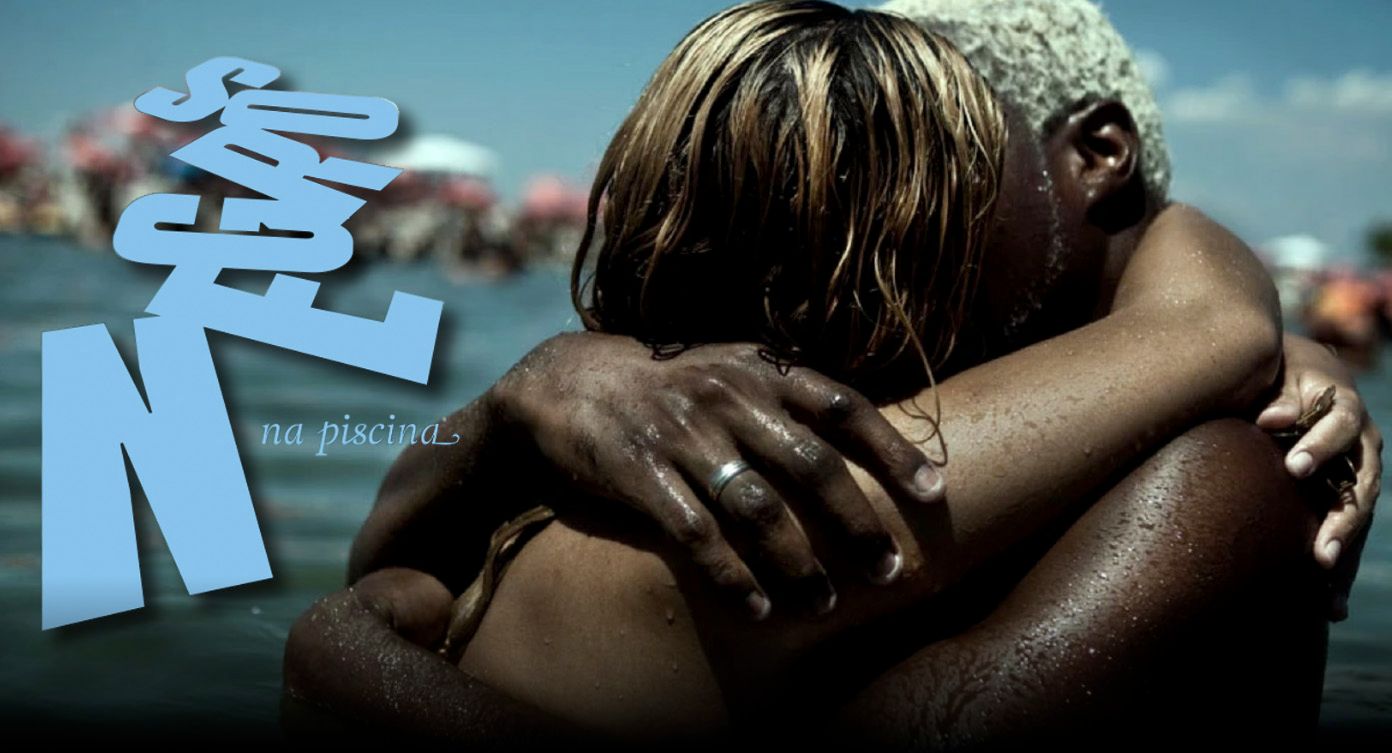 Negros na Piscina