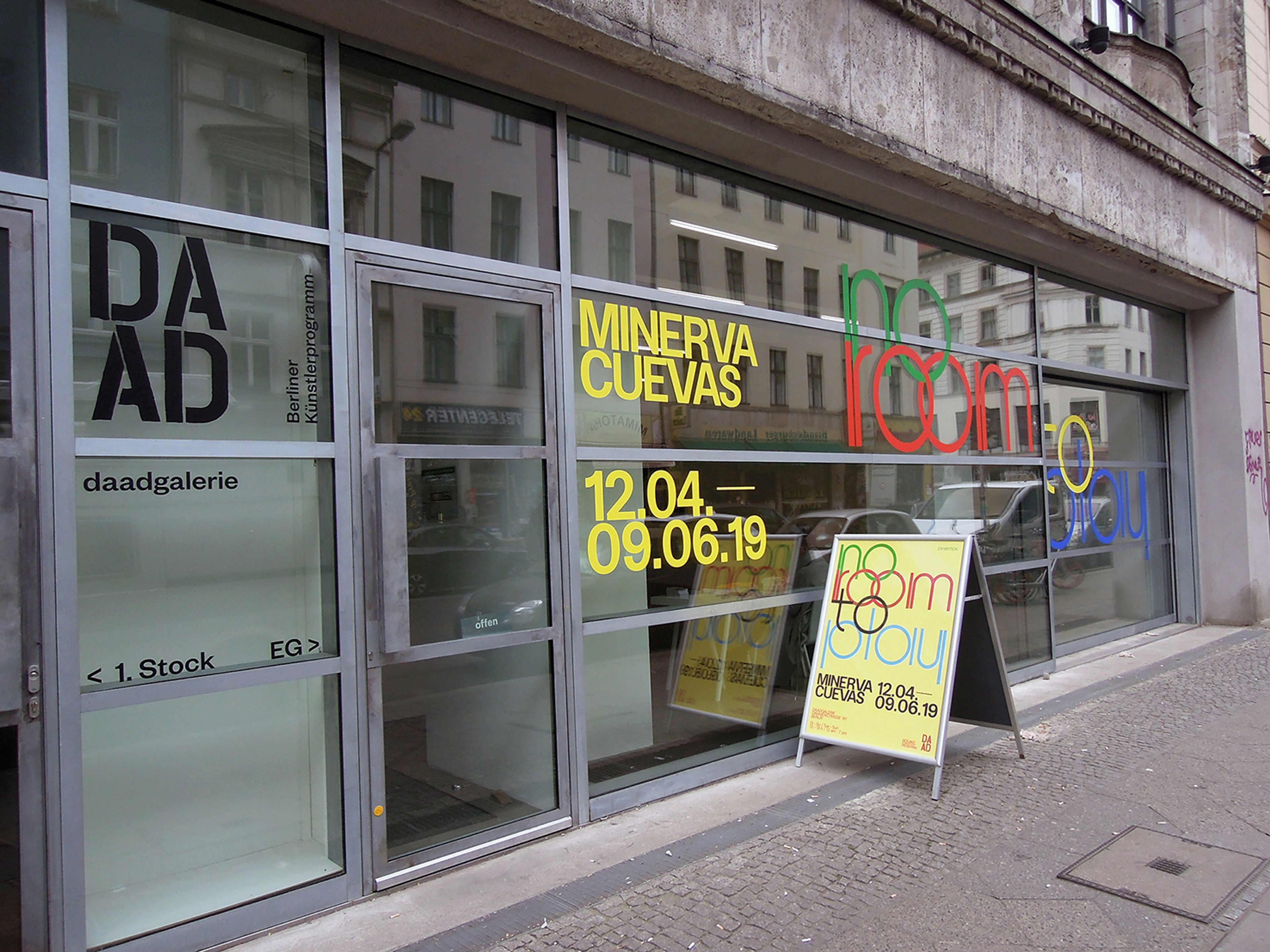 Exterior view of the exhibition "No Room To Play" at the daadgalerie.