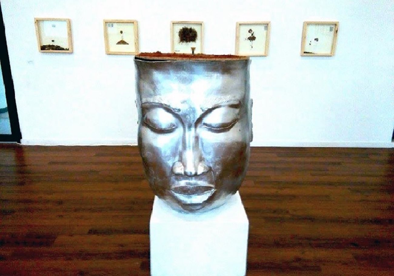 Black Head