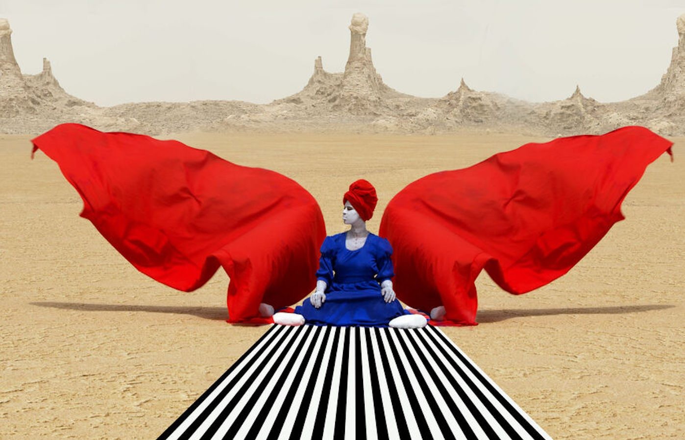 Aïda Muluneh: On the Edge of Past Future