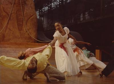 Cours, cours, camarade, le vieux monde est derrière toi – The Cinema of Med Hondo