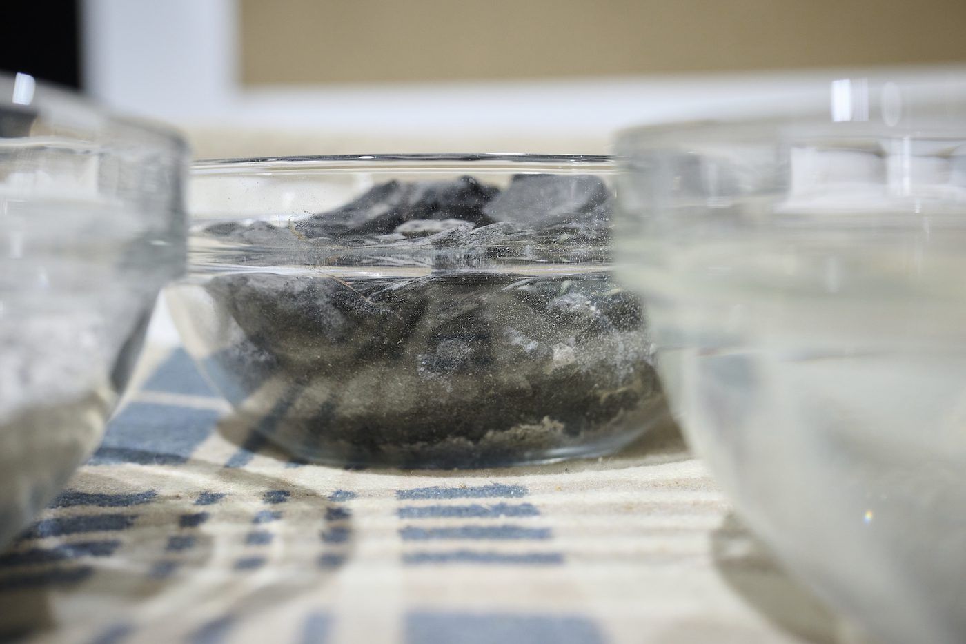 Dineo Seshee Bopape: (Nder brick) ___ in process (Harmonic Conversions), 2020. 15. Triennial Kleinplastik Fellbach, 2022, Photo: Peter Hartung