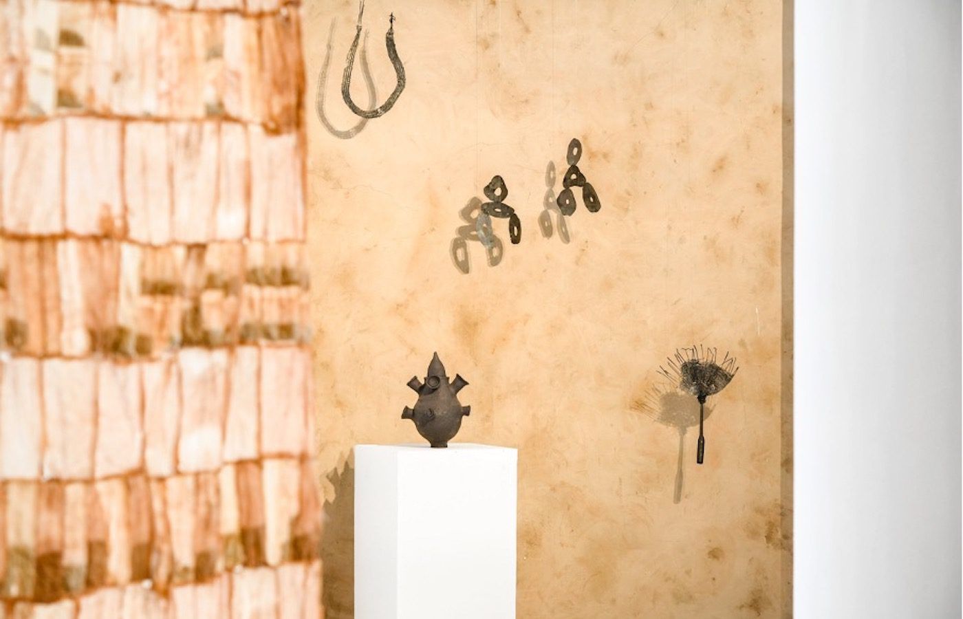 Entre Parenthèses – Group Show