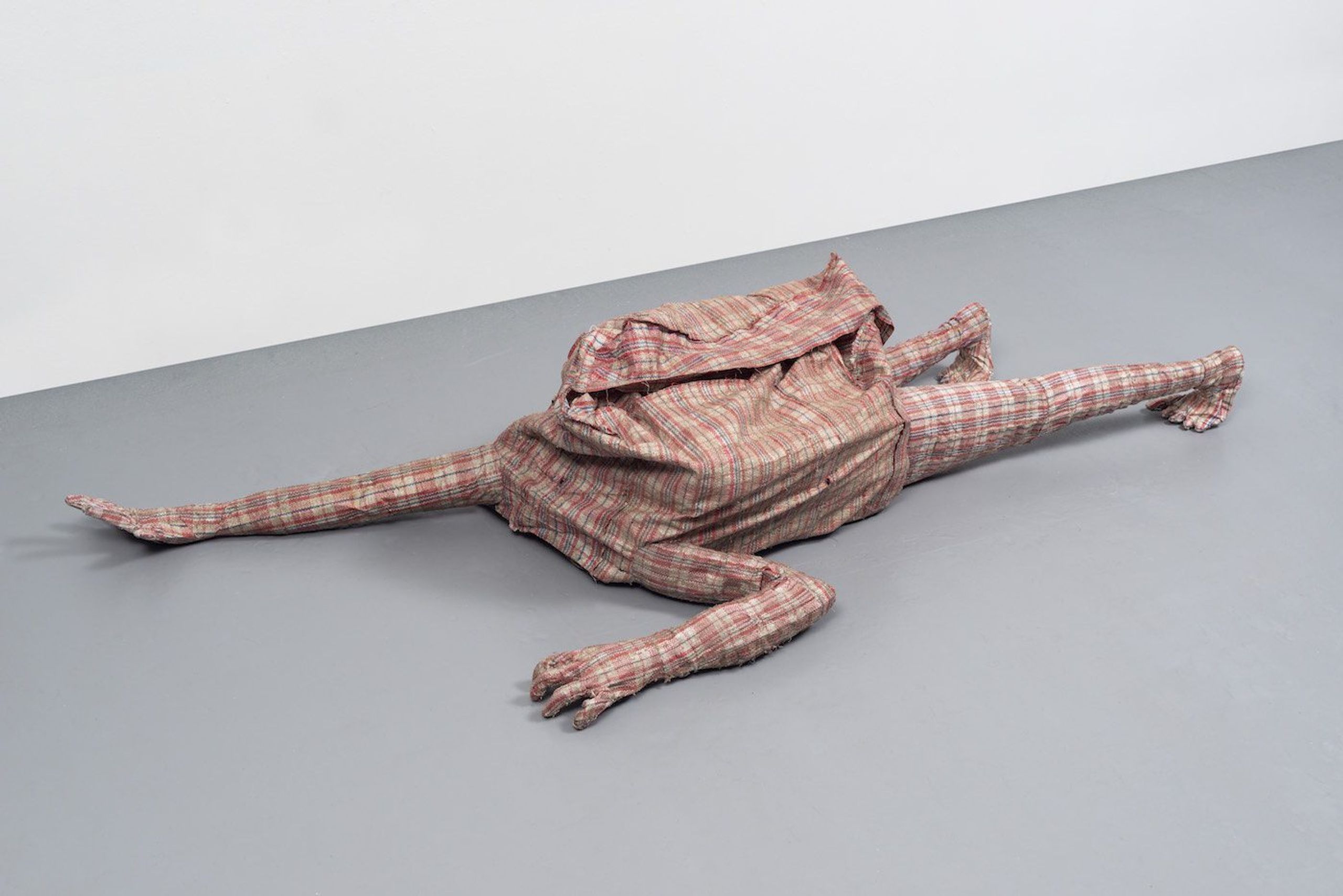 Dan Halter: Cross the River in a Crowd
