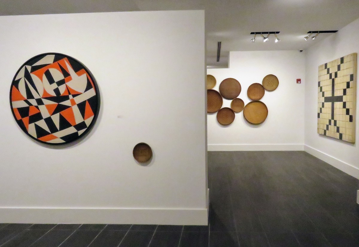 View of exhibition Convergencias/Divergencias, JCMAC Miami.