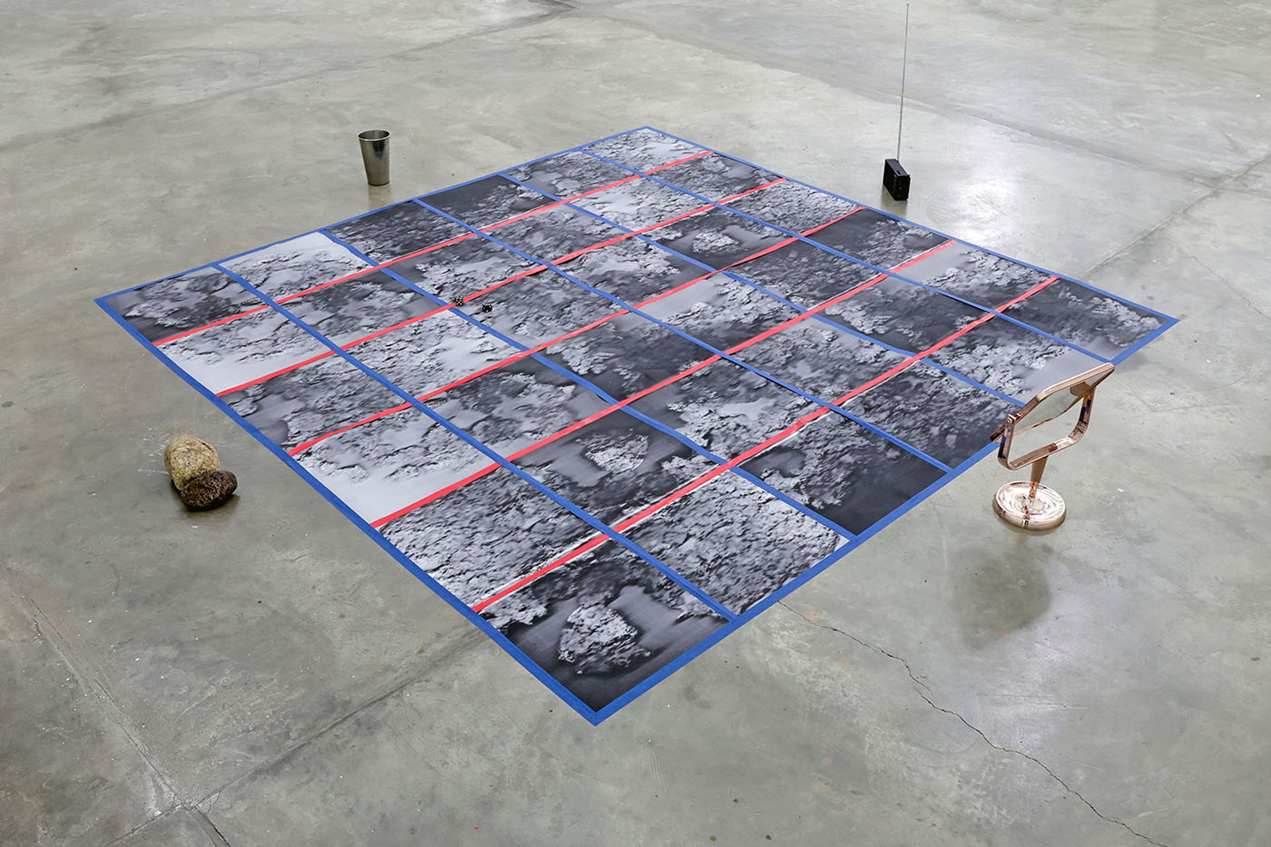 Ernesto Rivera: Didascalias (2024). Installation. Photographer: Leonardo Martínez Hlawacz. Courtesy of PLATABANDA.