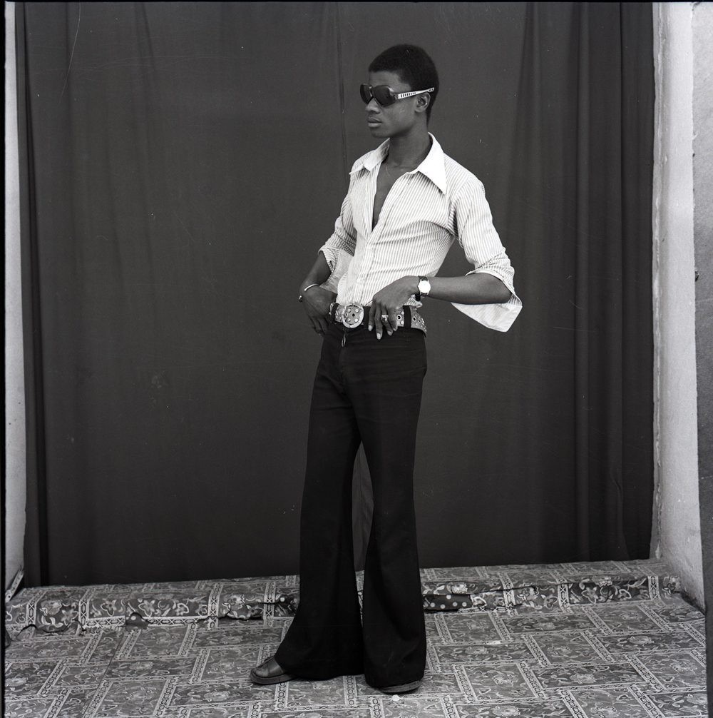 Malick Sidibé, Moi seul, 1974 © Malick Sidbé Courtesy of Galerie MAGNIN-A, Paris