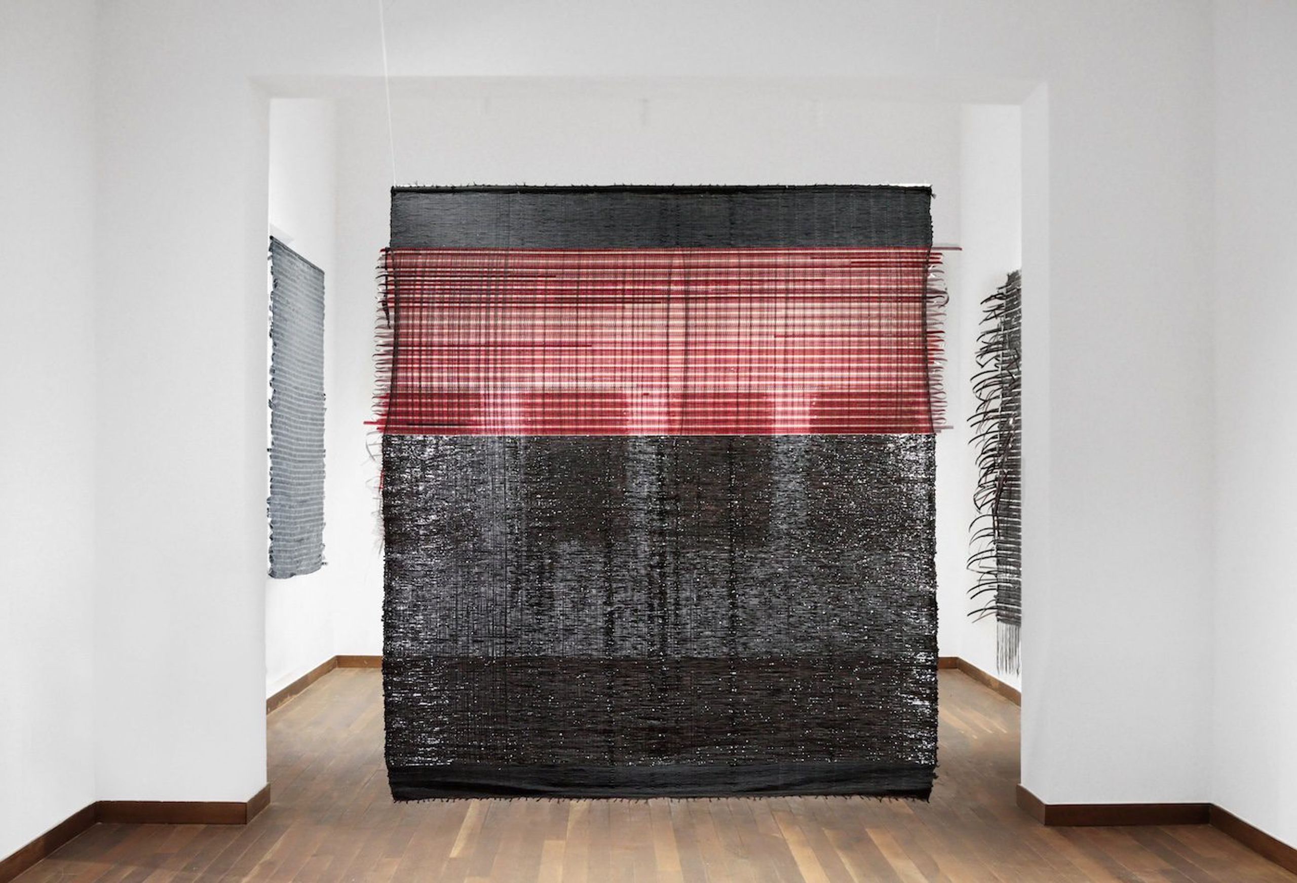 Madame Zo, Bientôt je vous tisse tous [Soon I’ll weave you all], Installation View at Fondation H. Courtesy of Fondation H.