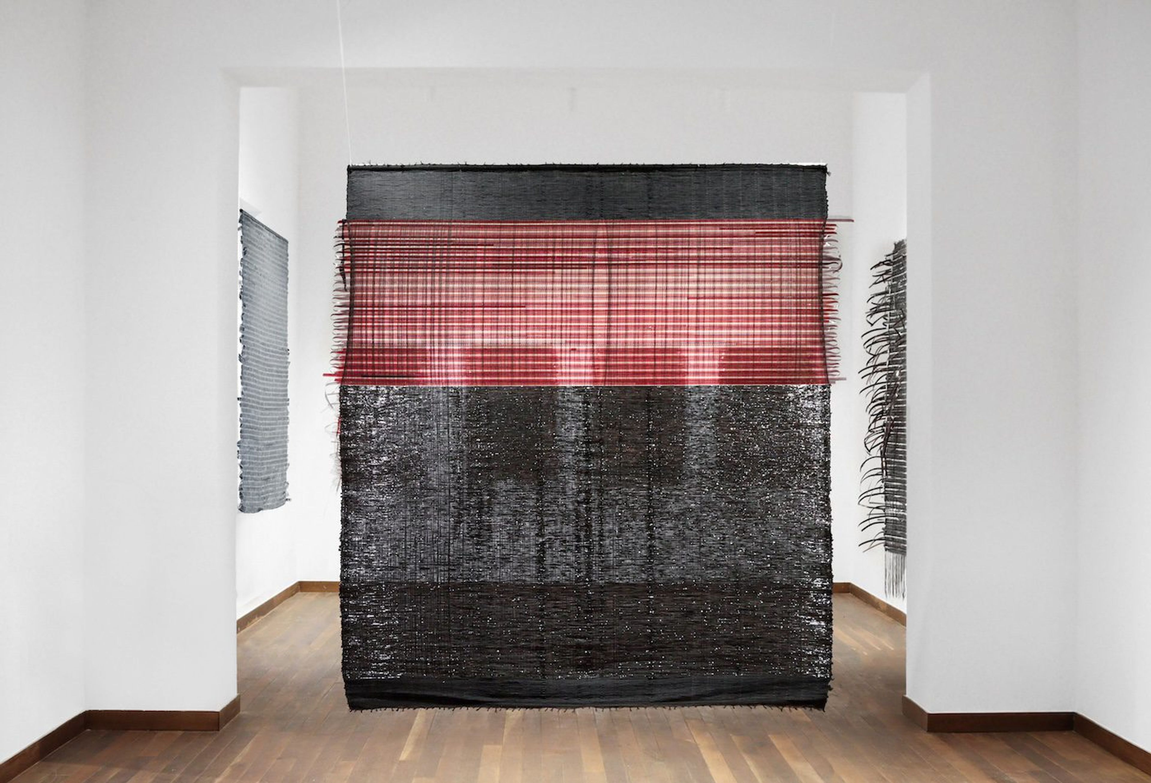 Madame Zo, Bientôt je vous tisse tous [Soon I’ll weave you all], Installation View at Fondation H. Courtesy of Fondation H.