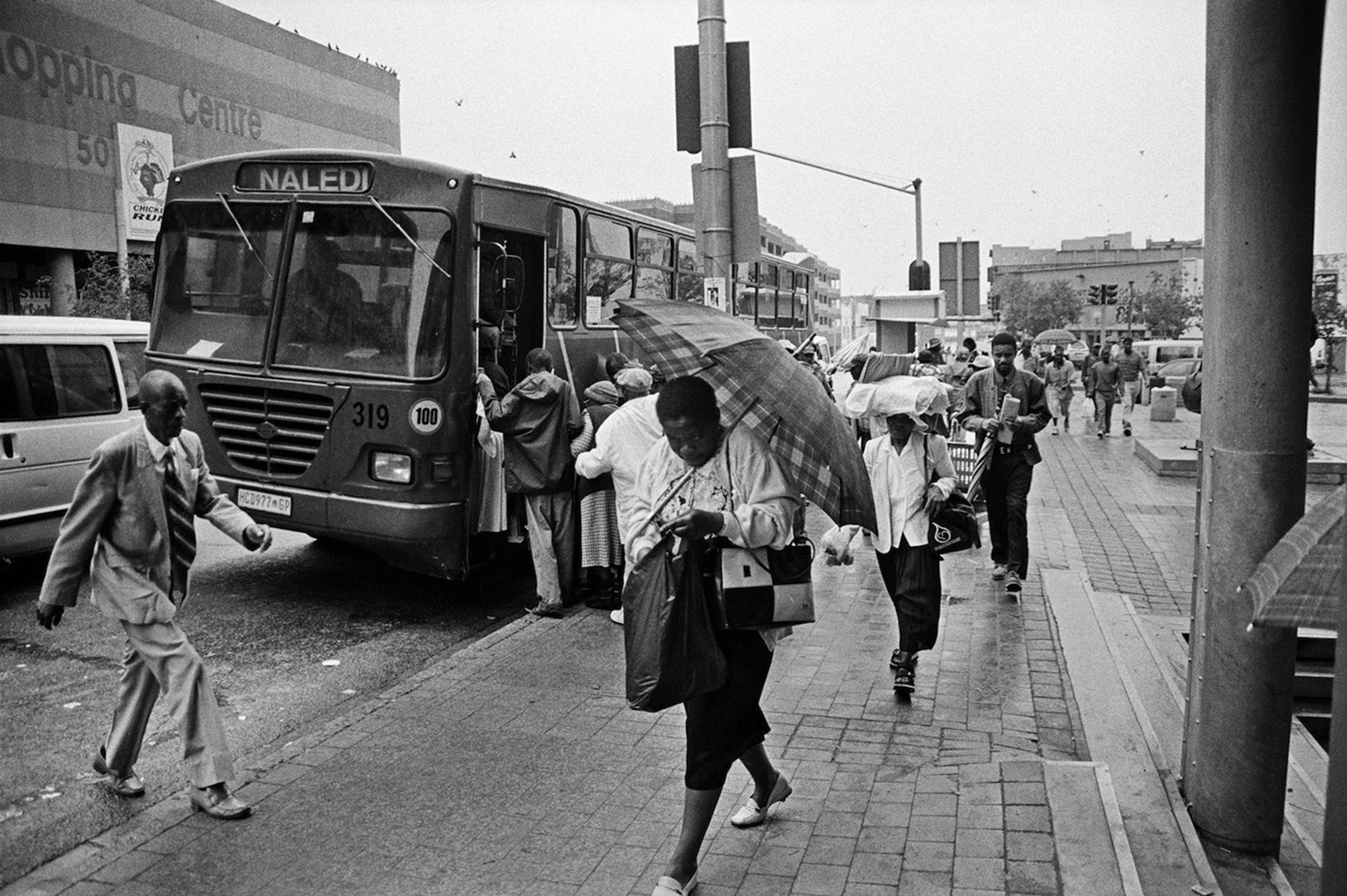 Andrew Tshabangu: Footprints