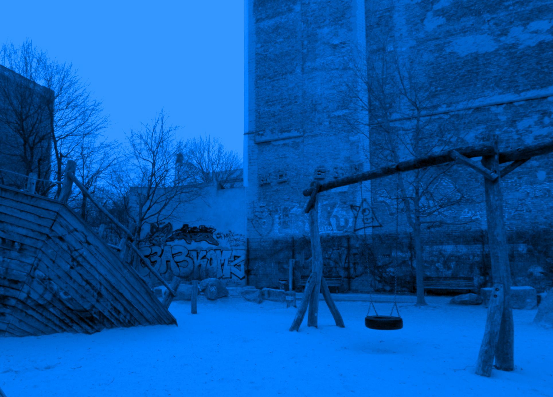 Minerva Cuevas – No Room To Play