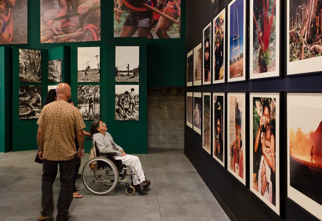 General view of the exhibit Legacies of a Deep Brazil, Museu Afro Brasil. Photo: Ricardo Pimentel.